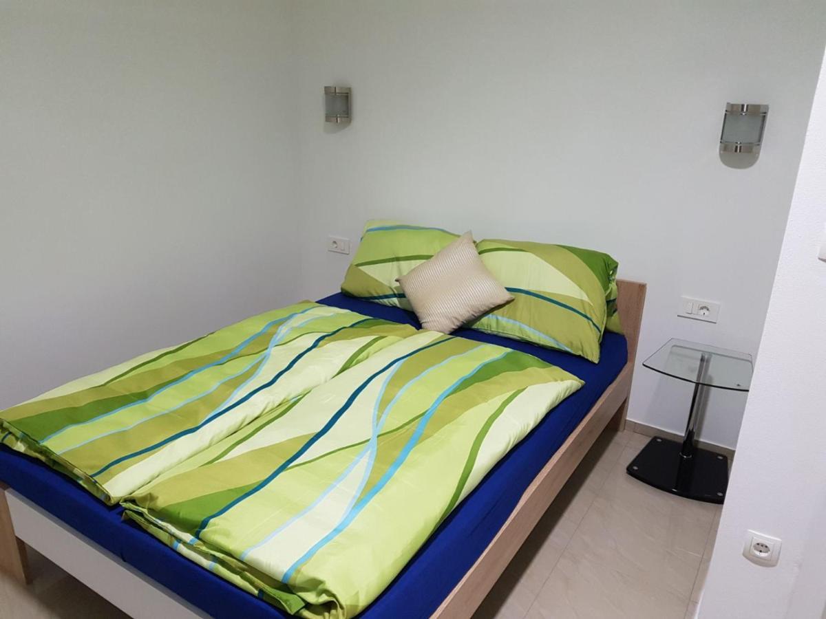 Apartmani Zaric Malinska Bagian luar foto