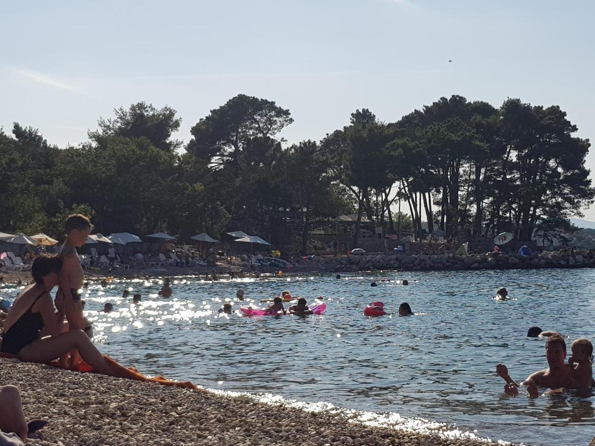 Apartmani Zaric Malinska Bagian luar foto