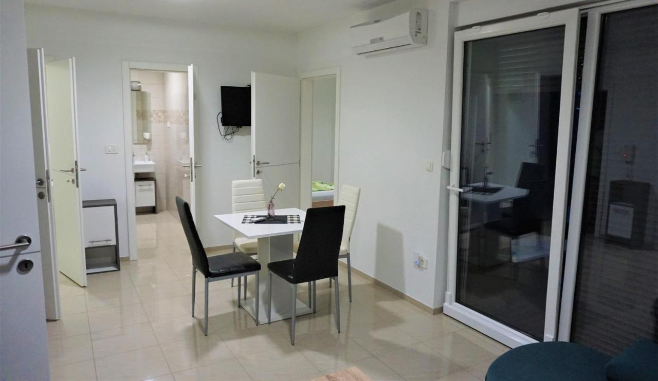Apartmani Zaric Malinska Bagian luar foto