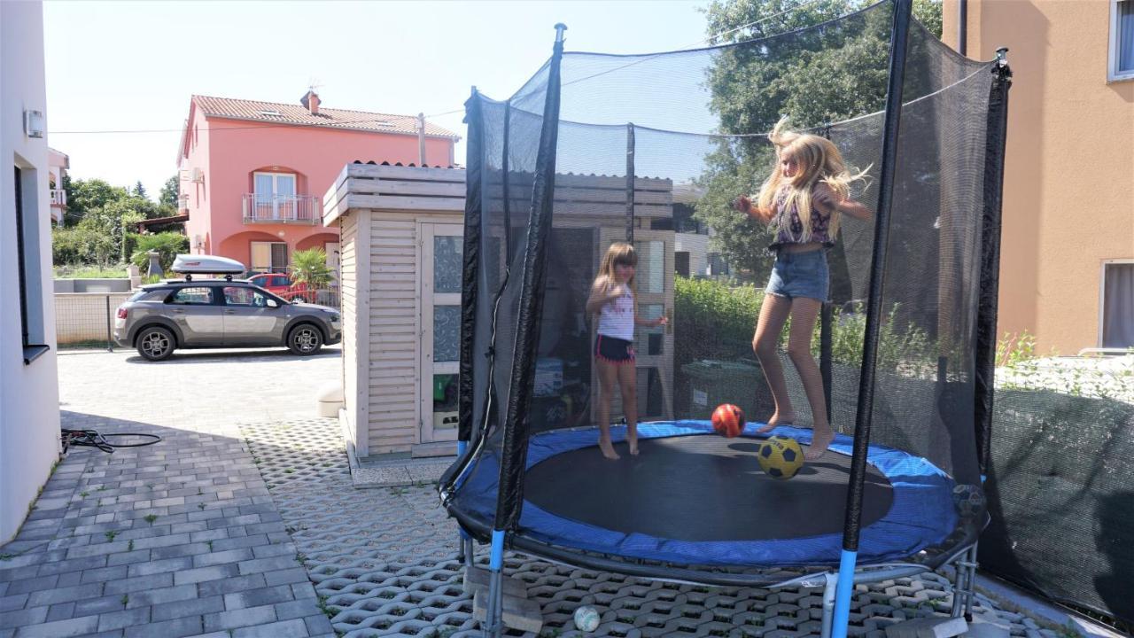Apartmani Zaric Malinska Bagian luar foto